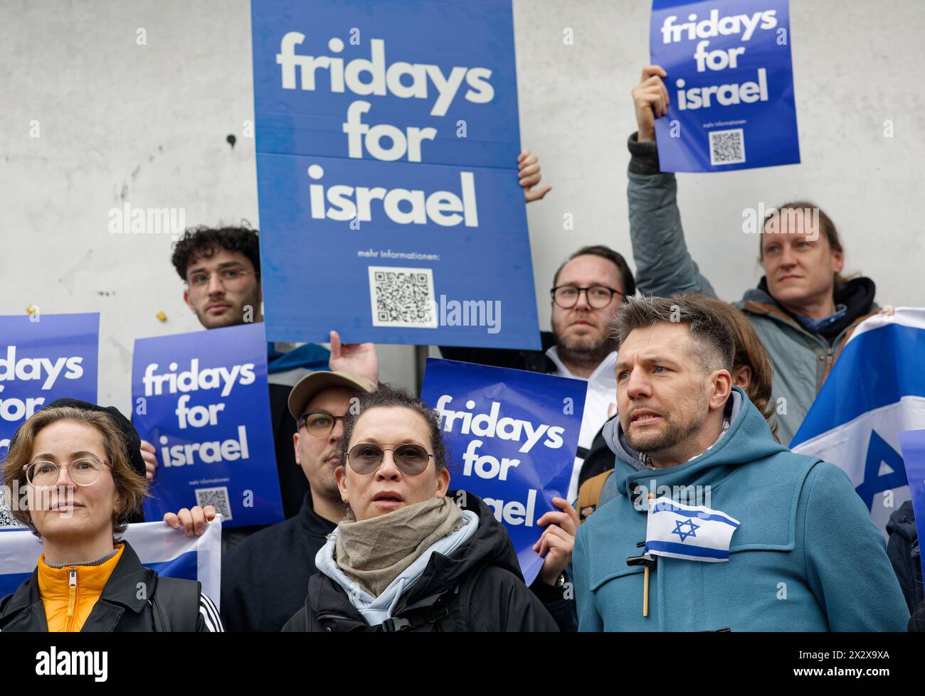 09.02.2024, Berlin, Berlin, Allemagne - DEU - manifestation du vendredi pour Israël devant l'Université libre de Berlin. Les étudiants juifs protestaient avec Banque D'Images