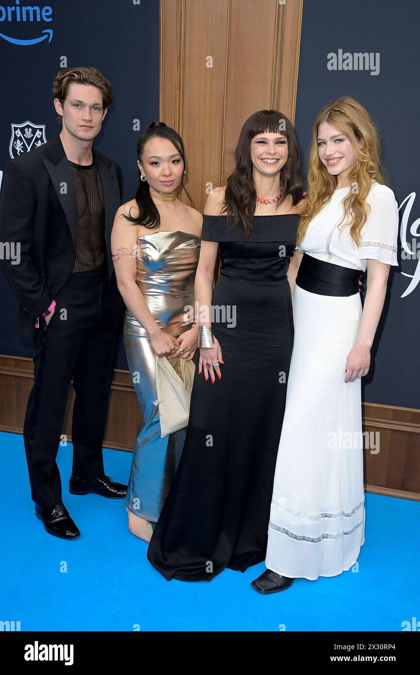 Damian Hardung, Andrea Guo, Harriet Herbig-Matten und Sonja Weißer BEI der Premiere der Amazon Prime Video Serie Maxton Hall - Die Welt zwischen uns im Zoo Palast. Berlin, 22.04.2024 *** Damian Hardung, Andrea Guo, Harriet Herbig Matten et Sonja Weißer à la première de la série vidéo Amazon Prime Maxton Hall Die Welt zwischen uns au Zoo Palast Berlin, 22 04 2024 Foto:XF.xKernx/xFuturexImagex maxton_4437 Banque D'Images