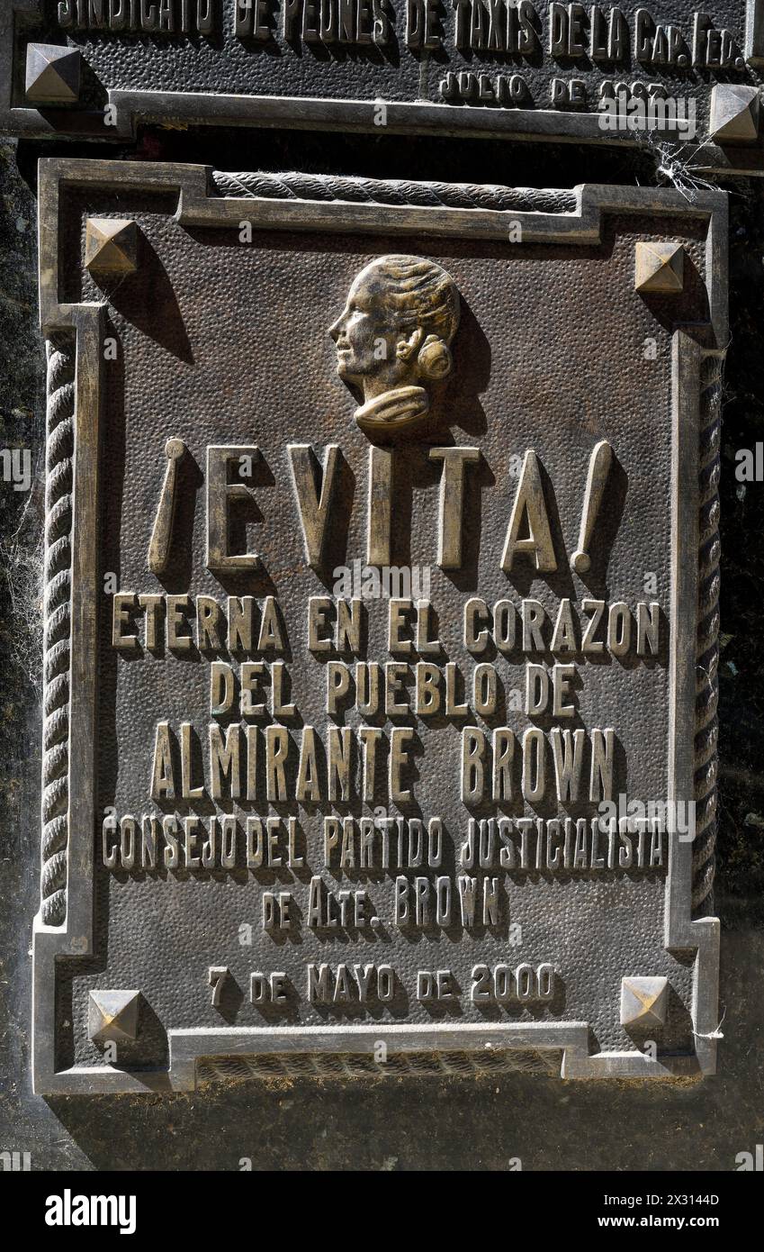 Tombe d'Eva Peron (Evita) sur le cimetière de Recoleta, Buenos Aires, Argentine, détail, détails, femme, INFORMATIONS-AUTORISATION-DROITS-SUPPLÉMENTAIRES-NON-DISPONIBLES Banque D'Images