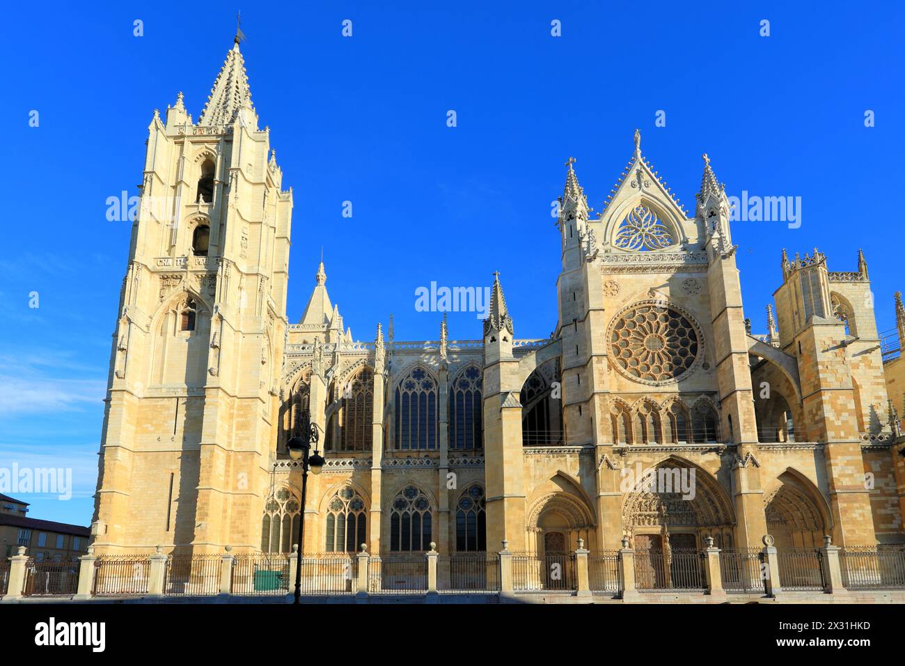 Géographie / voyage, Espagne, Castille-Léon, Léon, cathédrale, INFORMATIONS-AUTORISATION-DROITS-SUPPLÉMENTAIRES-NON-DISPONIBLES Banque D'Images