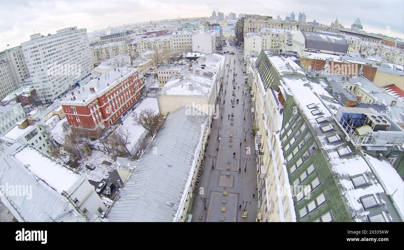 MOSCOU, RUSSIE - DEC 1, 2013 : Kamergersky Lane. Depuis 1998, Lane est devenue piétonne et fermée aux véhicules. Banque D'Images