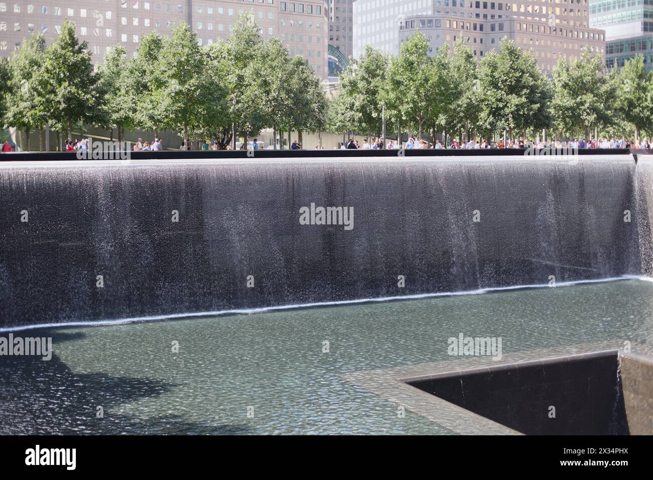 NEW YORK, États-Unis - 07 septembre 2014 : Mémorial aux victimes du 11 septembre 2001 à l'endroit où se trouvaient les tours jumelles Banque D'Images