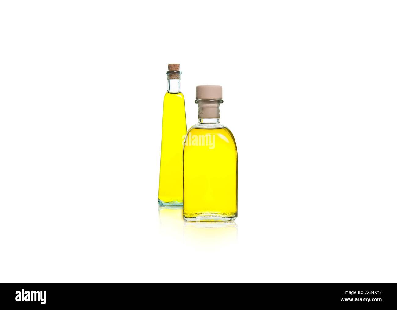 bouteilles d'huile d'olive isolées sur fond blanc Banque D'Images