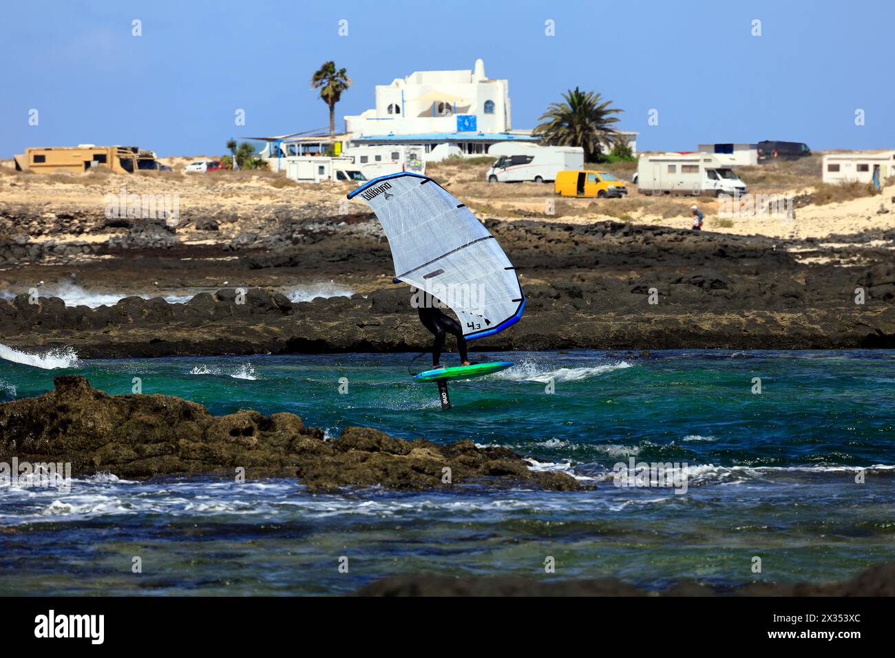 Fleuret surfeur à El Cotillo, Fuerteventura, îles Canaries. Prise en février Banque D'Images