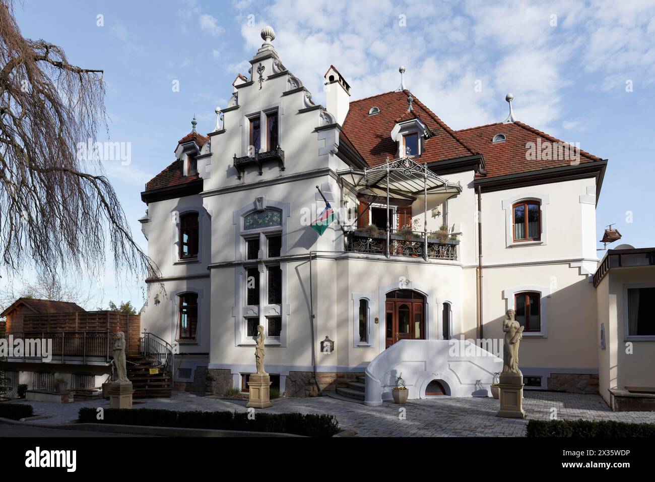 Villa Art Nouveau dans les jardins thermaux, Hôtel Siegle, ville thermale Badenweiler, Forêt Noire, Markgraeflerland, Bade-Wuertemberg, Allemagne Banque D'Images