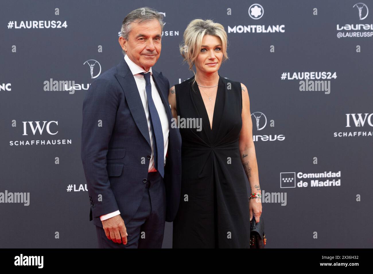 Madrid, Espagne. 22 avril 2024. Emilio Sánchez Vicario et sa femme posent sur le tapis rouge pendant que Montblanc présente les Laureus World Sports Awards 2024 au Palacio de Cibeles à Madrid. (Photo de Nacho Lopez/SOPA images/SIPA USA) crédit : SIPA USA/Alamy Live News Banque D'Images