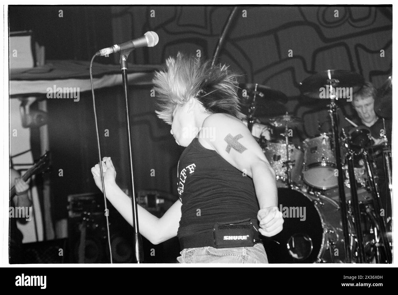 MEL C, CONCERT, SOLO, 2000 : former Spice Girl Mel C – Melanie Chisholm – jouant en solo au Cardiff St David’s Hall le 21 septembre 2000. Photographie : Rob Watkins. INFO : Mel C, née Melanie Chisholm le 12 janvier 1974, à Whiston, Angleterre, est devenue célèbre en tant que membre des Spice Girls dans les années 90 Sa carrière solo a prospéré avec des tubes comme « Never Be the Same Again », mettant en valeur son talent durable. Banque D'Images