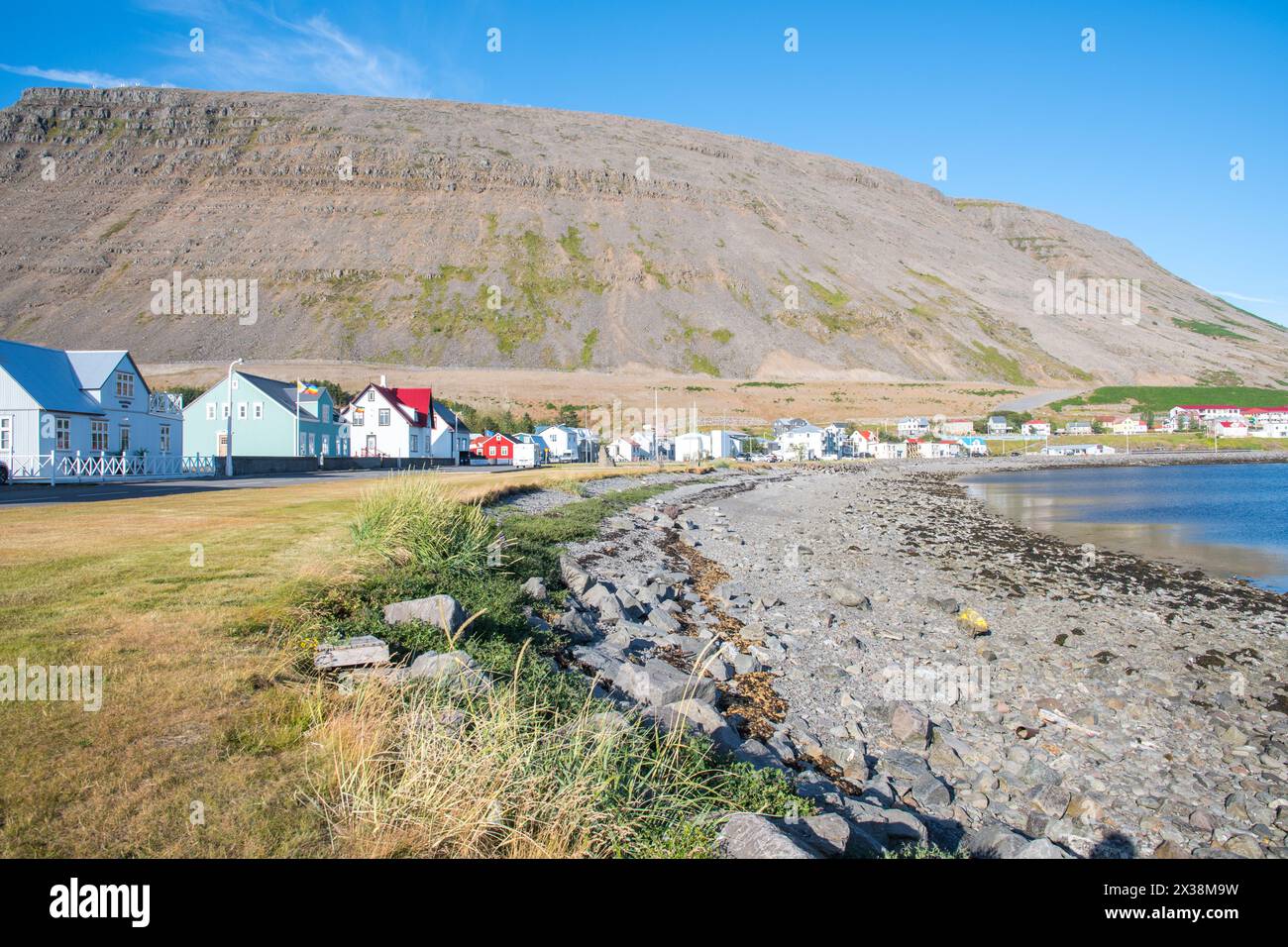 Ville de Patreksfjordur dans les fjords occidentaux d'Islande Banque D'Images