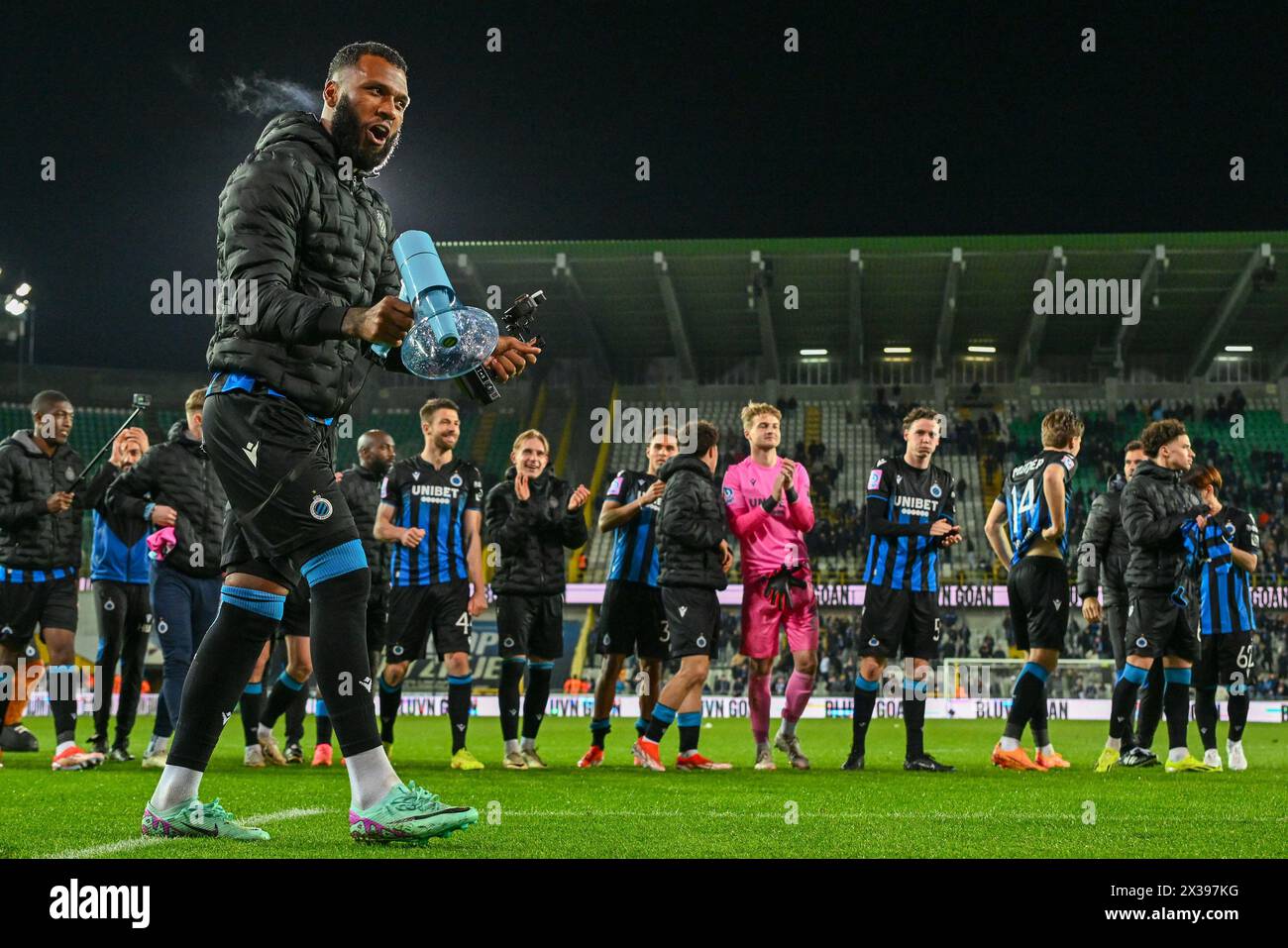 Igor Thiago (99 ans) du Club Brugge célèbre après avoir remporté le Jupiler Pro League saison 2023 - 2024 jour 5 dans le match des Champions Play-off entre le Club Brugge KV et le KRC Genk le 24 avril 2024 à Brugge, Belgique. (Photo de David Catry / Isosport) Banque D'Images