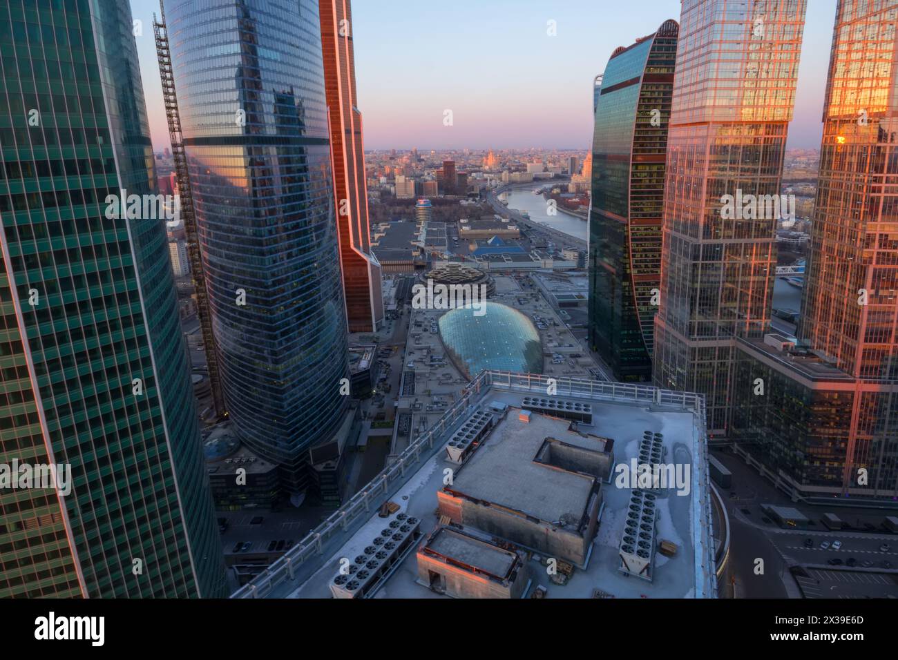 MOSCOU - 26 mars 2016 : Centre d'affaires international de Moscou. Tour est de la Fédération complexe en hauteur 374 m - le plus haut gratte-ciel d'Europe Banque D'Images