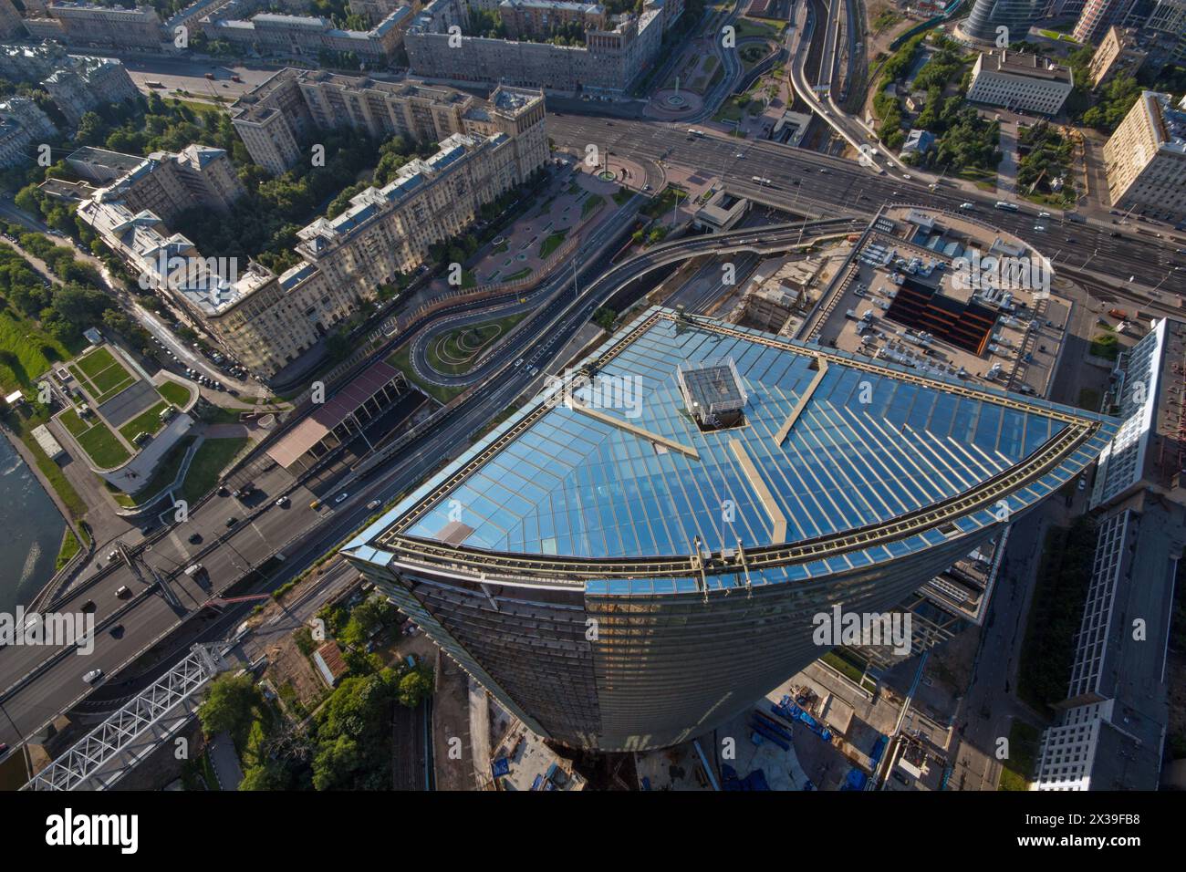 MOSCOU - 8 juillet 2014 : Centre international (Mirax Plaza) - complexe d'affaires multifonctionnel est en construction en 2006 - 2017 Banque D'Images