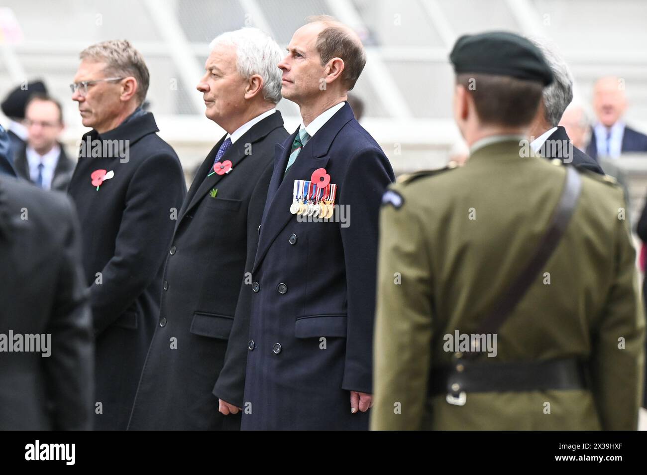 Londres, Royaume-Uni. 25 avril 2024. Le prince Edward, duc d'Édimbourg, assiste à la cérémonie de la Journée de l'ANZAC au cénotaphe. (Photo de Robin Pope/NurPhoto) crédit : NurPhoto SRL/Alamy Live News Banque D'Images