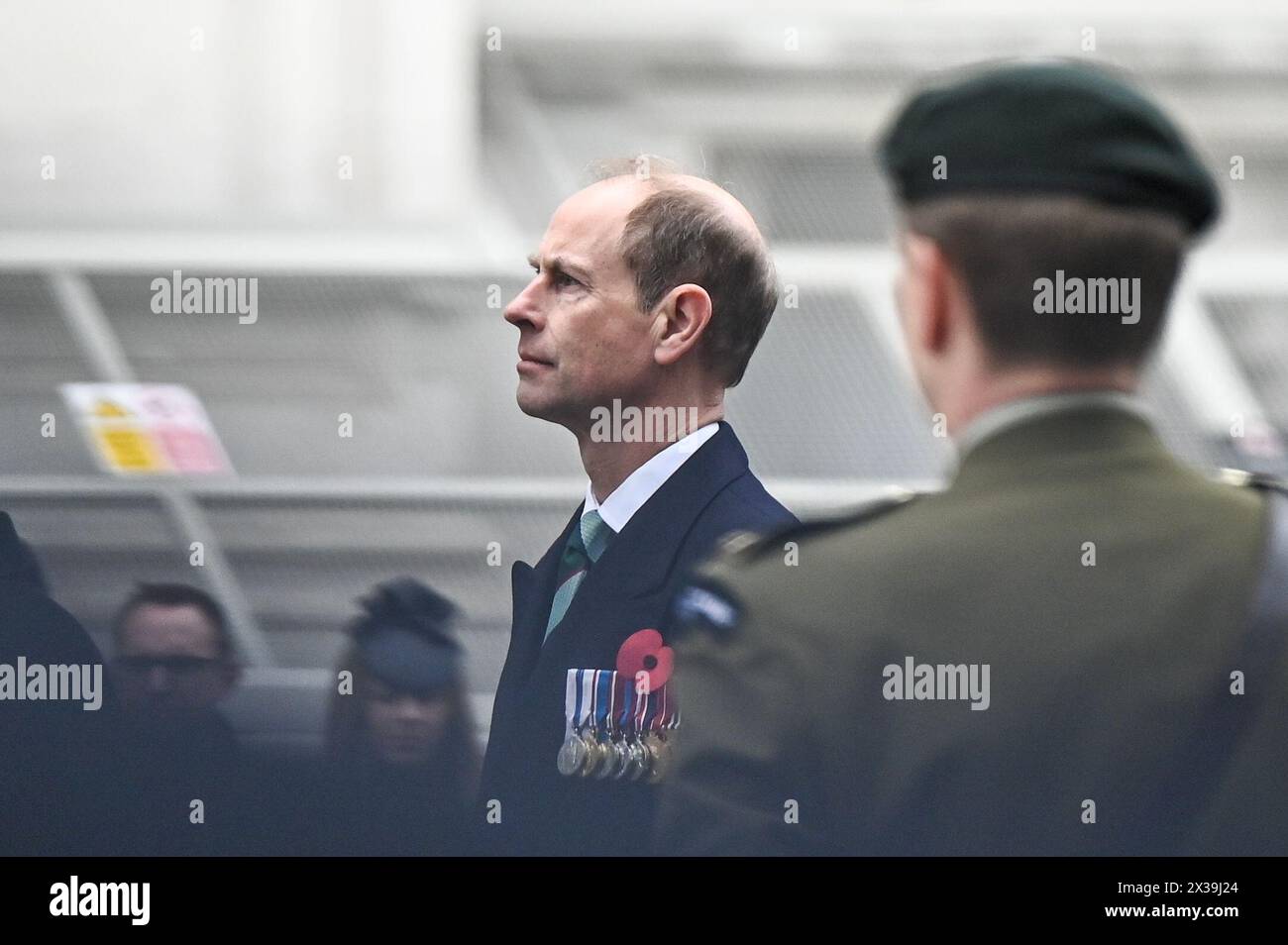 Londres, Royaume-Uni. 25 avril 2024. Le prince Edward, duc d'Édimbourg, assiste à la cérémonie de la Journée de l'ANZAC au cénotaphe. (Photo de Robin Pope/NurPhoto) crédit : NurPhoto SRL/Alamy Live News Banque D'Images
