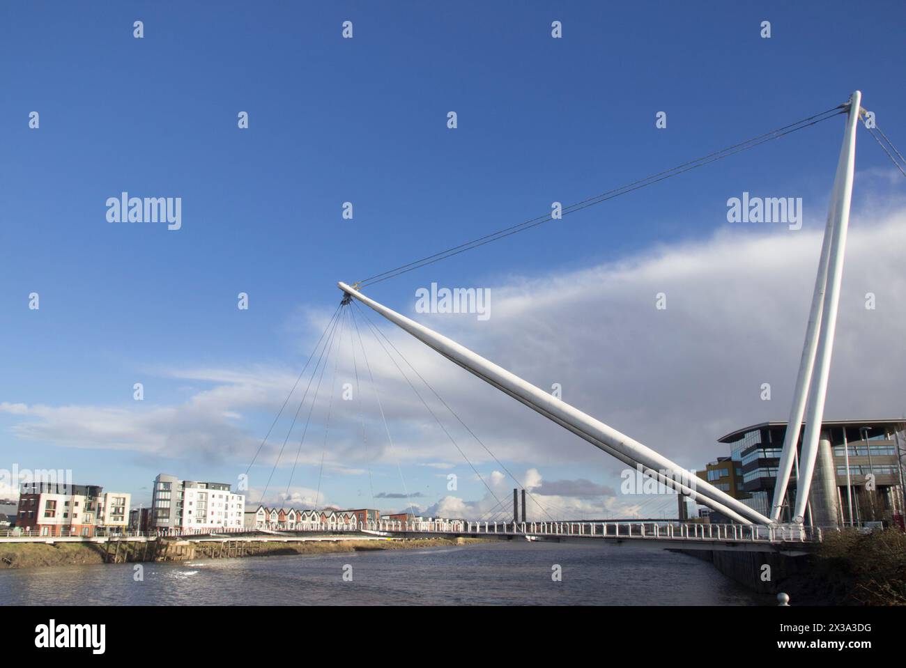 Passerelle sur la rivière Usk à Newport, Gwent Banque D'Images