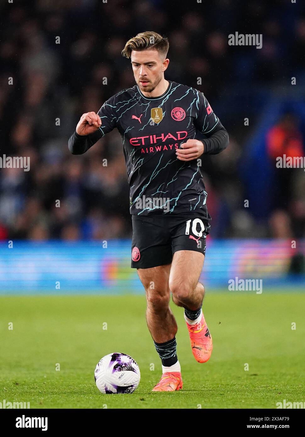 Jack Grealish de Manchester City lors du match de premier League à l'American Express Stadium de Brighton. Date de la photo : jeudi 25 avril 2024. Banque D'Images