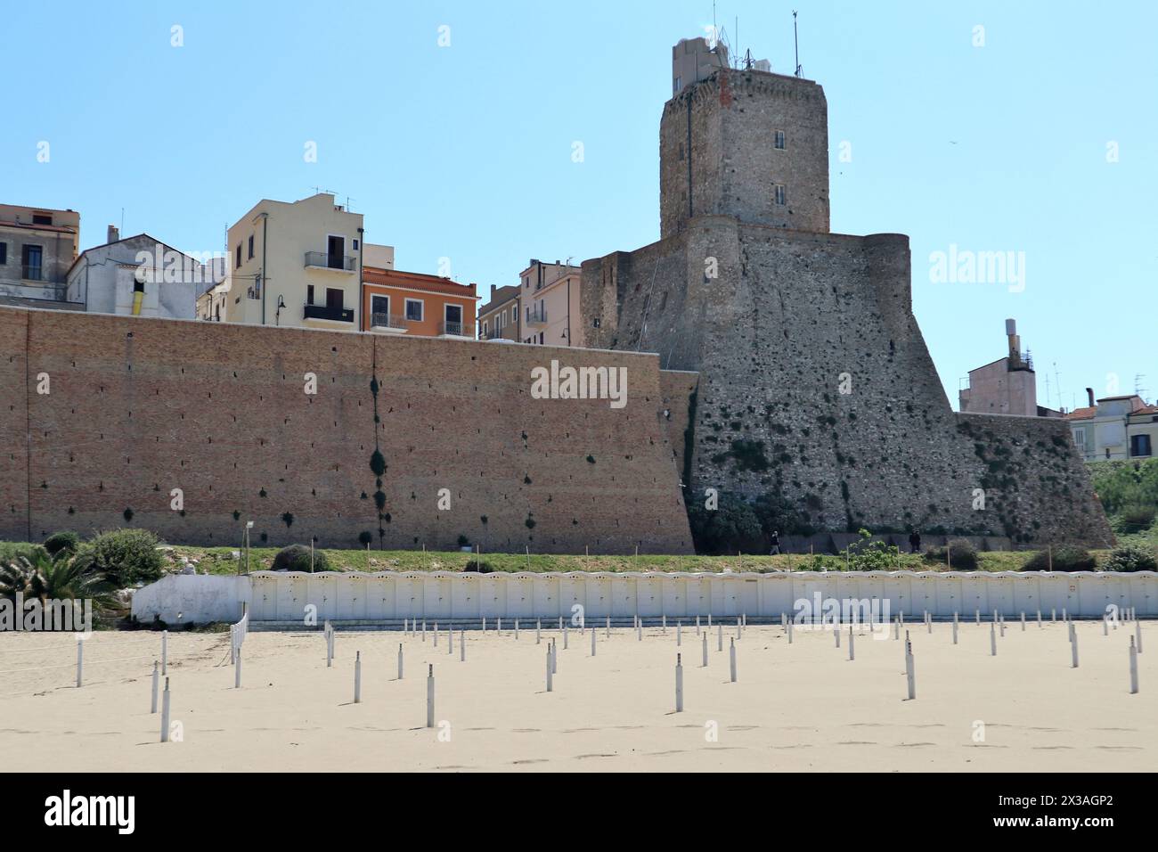 Termoli - Castello Svevo dalla Spiaggia Cala Sveva Banque D'Images