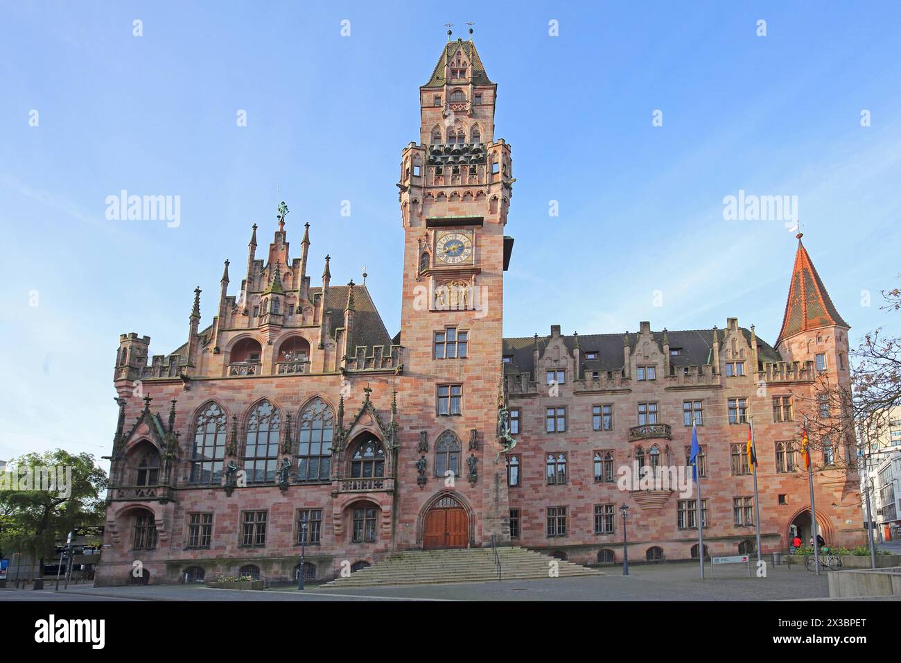 Hôtel de ville construit en 1900 : Johann, Historicism, Tower, Saarbruecken, Saarland, Allemagne Banque D'Images