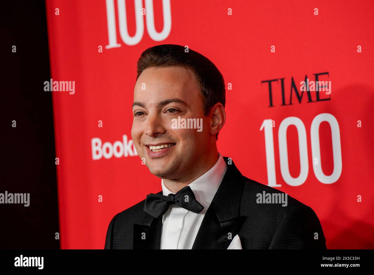 New York, États-Unis. 25 avril 2024. Dan Macsai rédacteur en chef de Time 100 assiste au gala Time 100, honorant les 100 personnes les plus influentes du monde, qui s'est tenu au Frederick P. Rose Hall, maison du jazz au Lincoln Center à New York, le jeudi 25 avril 2024. Crédit : Jennifer Graylock/Alamy Live News Banque D'Images