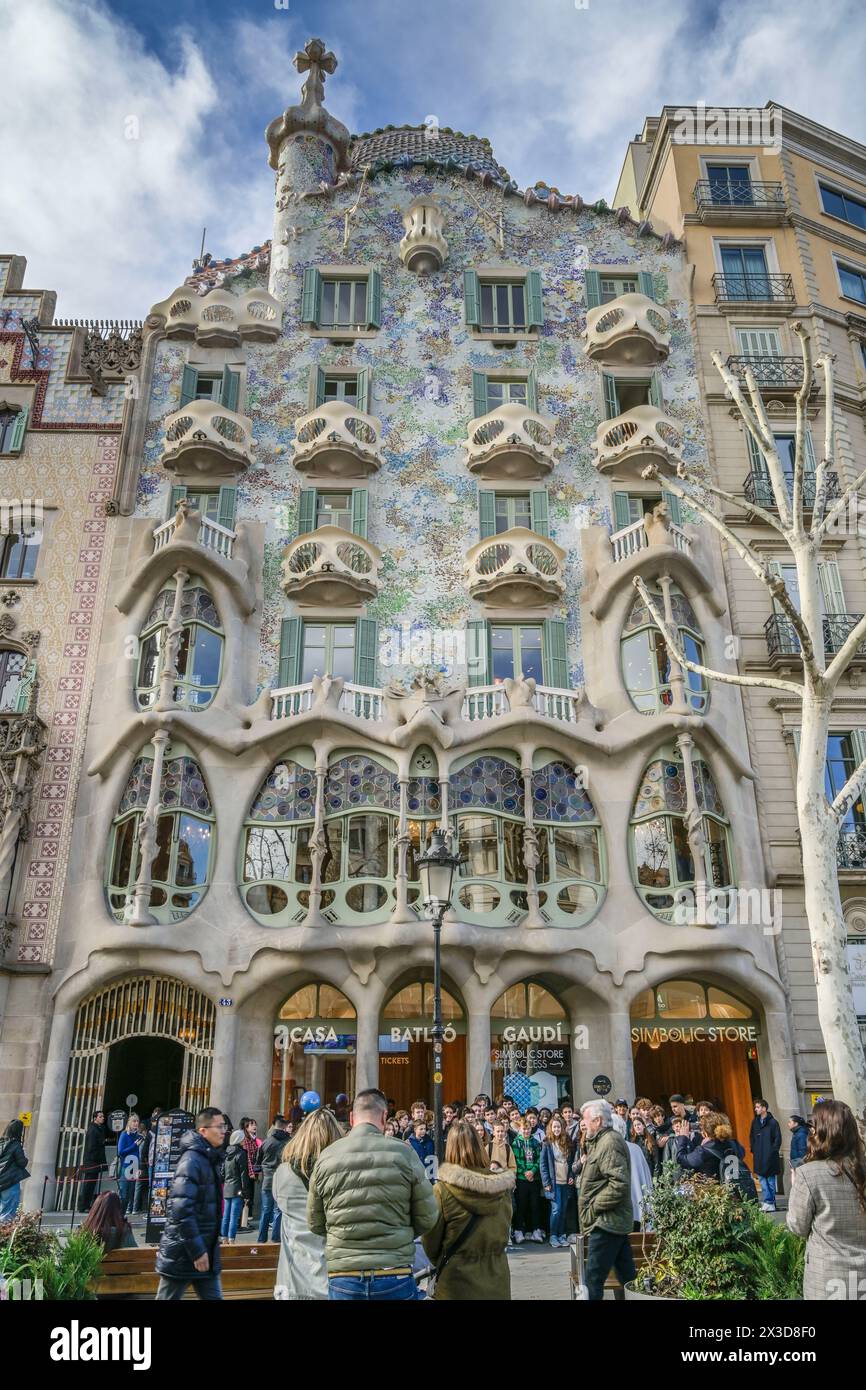 Fassade, Balkone, Casa Batllo, Appartmenthaus von Antoni Gaudi, Passeig de Gracia, Barcelona, Katalonien, Spanien Banque D'Images