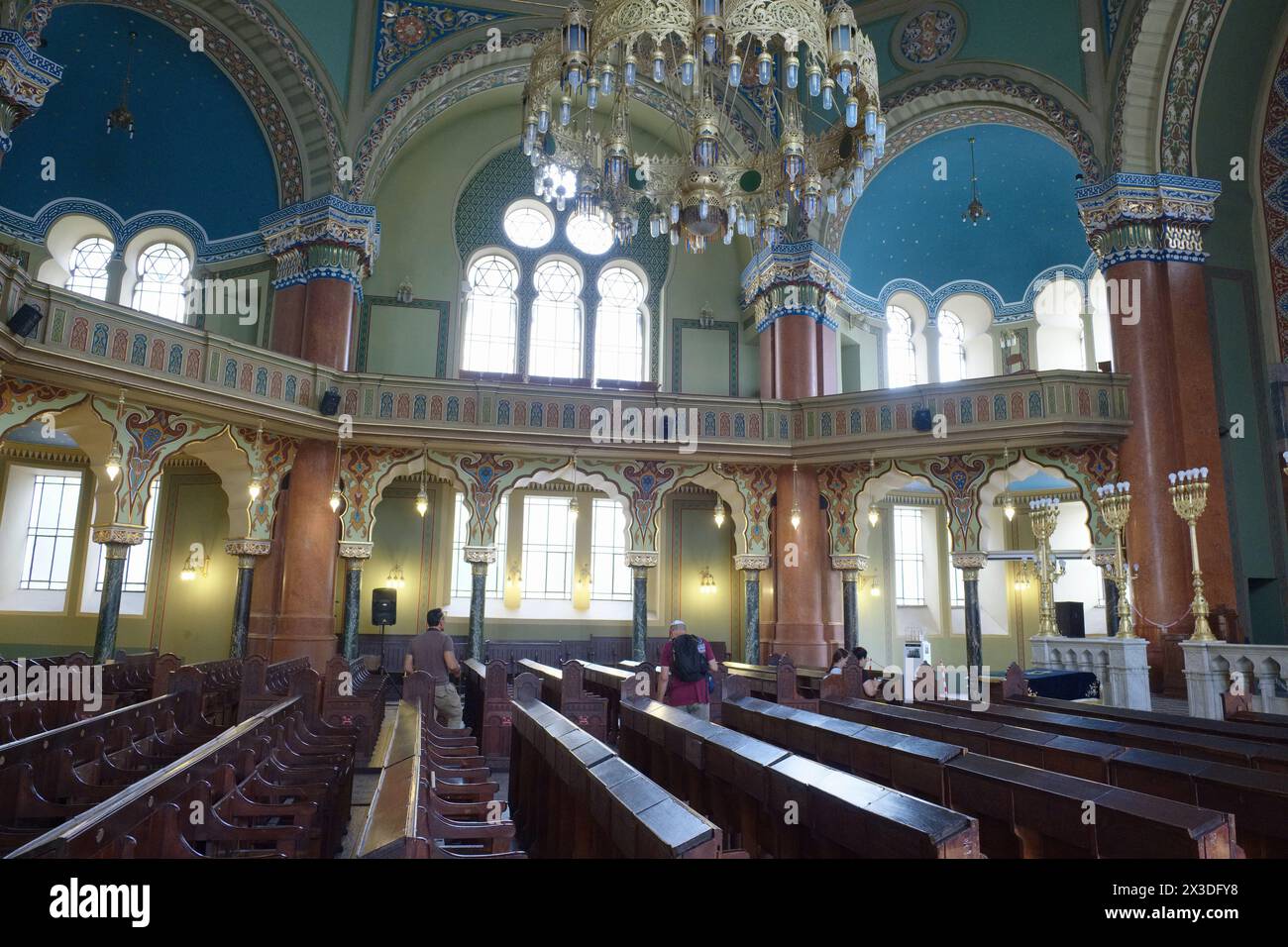 Bulgarie, Sofia ; les gens dans la synagogue Banque D'Images