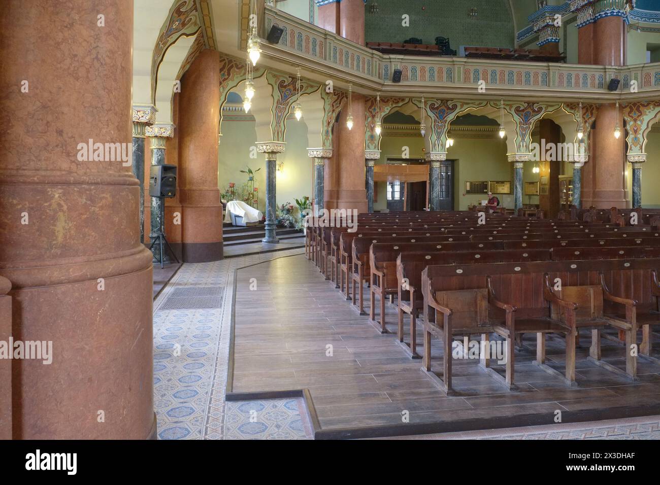 Bulgarie, Sofia ; les gens dans la synagogue Banque D'Images