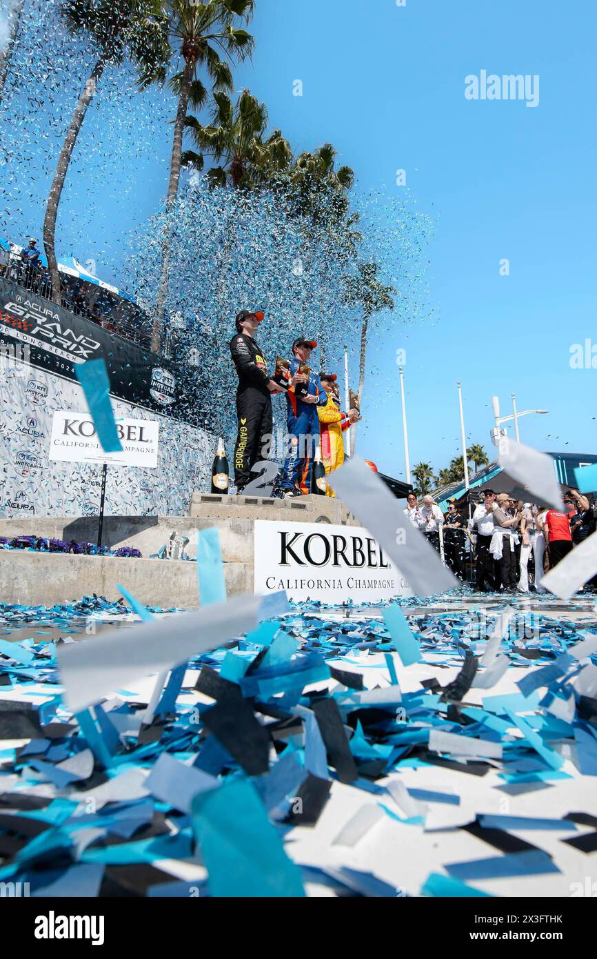 Long Beach, États-Unis. 21 avril 2024. Colton Herta, Scott Dixon et Alex Palou représentent les trois premiers gagnants de la série NTT IndyCar. L'Acura Grand Prix de long Beach a fait son chemin dans les rues de la ville de long Beach une fois de plus, où les pilotes et les équipes des séries IMSA, IndyCar, GT America et Super Stadium Truck se sont battus pour commencer leur circuit de course 2024. (Photo de Jon Putman/SOPA images/SIPA USA) crédit : SIPA USA/Alamy Live News Banque D'Images