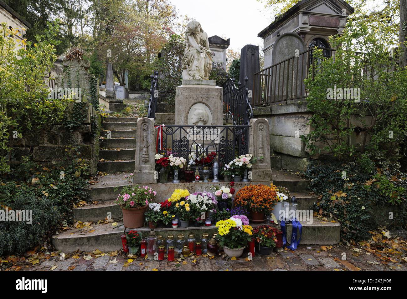 Paris, France, 11 novembre 2023. Tombe du compositeur et pianiste polonais Frédéric Chopin (Fryderyk Franciszek Chopin, 1810-1849), dans la 11e division du cimetière du Père-Lachaise. ©Isabella de Maddalena/opale.photo Banque D'Images