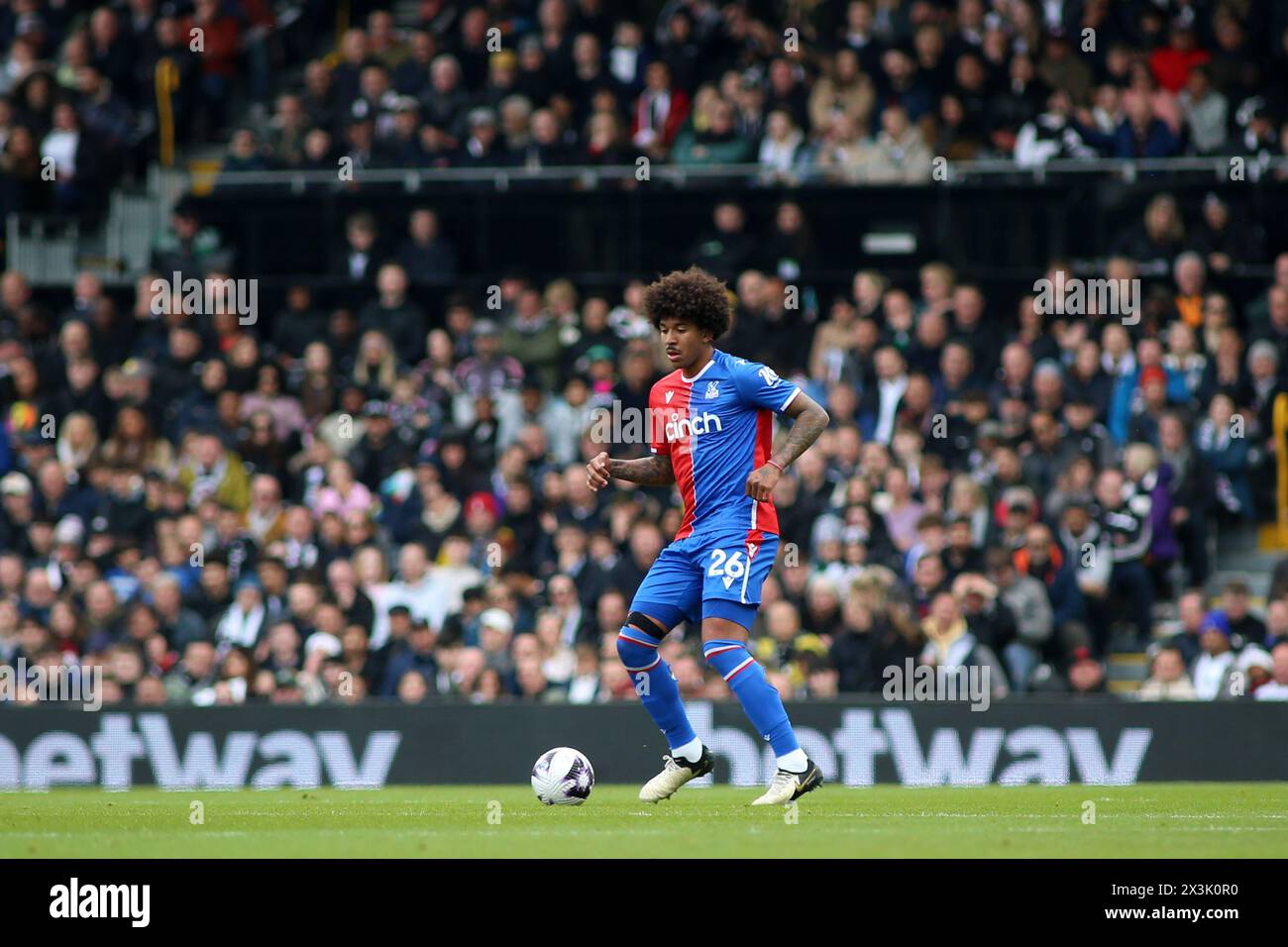 Londres, Royaume-Uni. 27 avril 2024. Londres, 27 avril 2024 : Chris Richards de Crystal Palace lors du match de premier League entre Fulham et Crystal Palace au Craven Cottage le 27 avril 2024 à Londres, Angleterre. (Pedro Soares/SPP) crédit : photo de presse SPP Sport. /Alamy Live News Banque D'Images