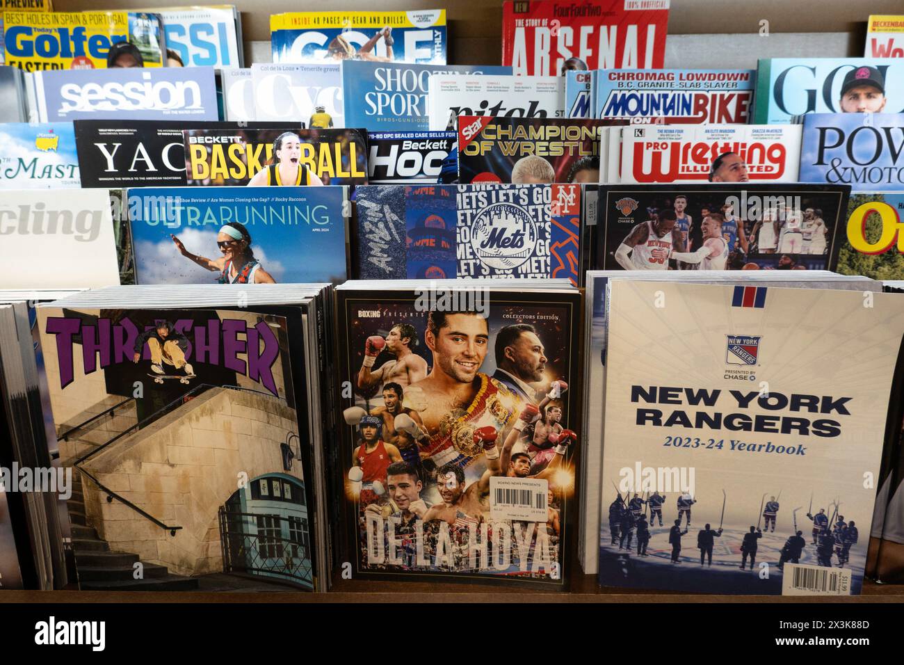 Barnes & Noble Booksellers sur la Cinquième Avenue à New York propose une large sélection de livres, magazines, musiques et jeux. USA 2024 Banque D'Images