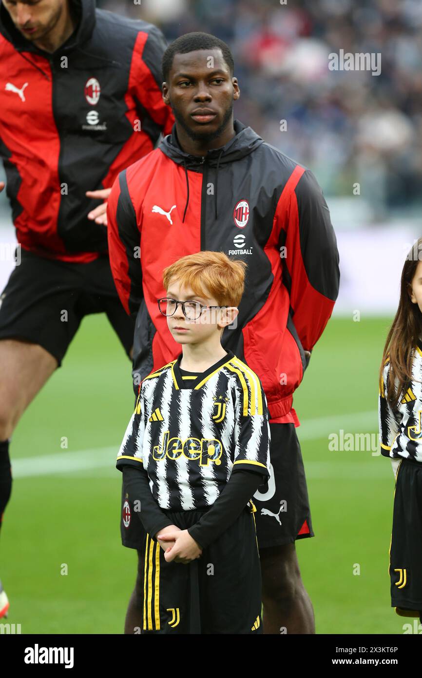 Yunus Musah de l'AC Milan lors du match entre la Juventus FC et l'AC Milan le 30 avril 2024 au stade Allianz de Turin, Italie. Banque D'Images