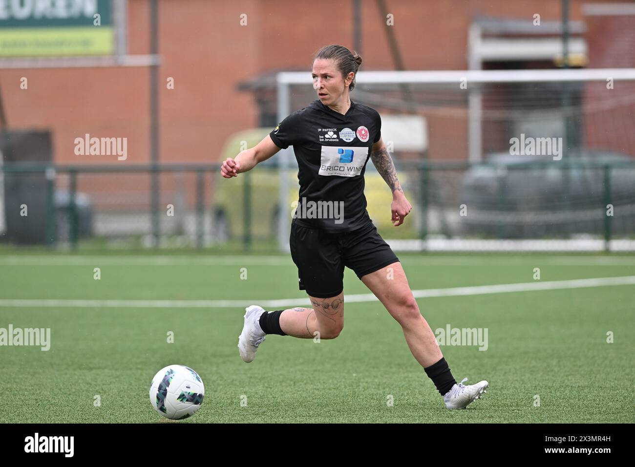 Zulte, Belgique. 27 avril 2024. Céline Verdonck (27 ans) de Woluwe photographiée lors d'un match de football féminin entre SV Zulte - Waregem et White Star Woluwe le 5ème jour de match dans les play offs de la saison 2023 - 2024 de la Super League belge des femmes du loto, le samedi 27 avril 2024 à Zulte, BELGIQUE . Crédit : Sportpix/Alamy Live News Banque D'Images