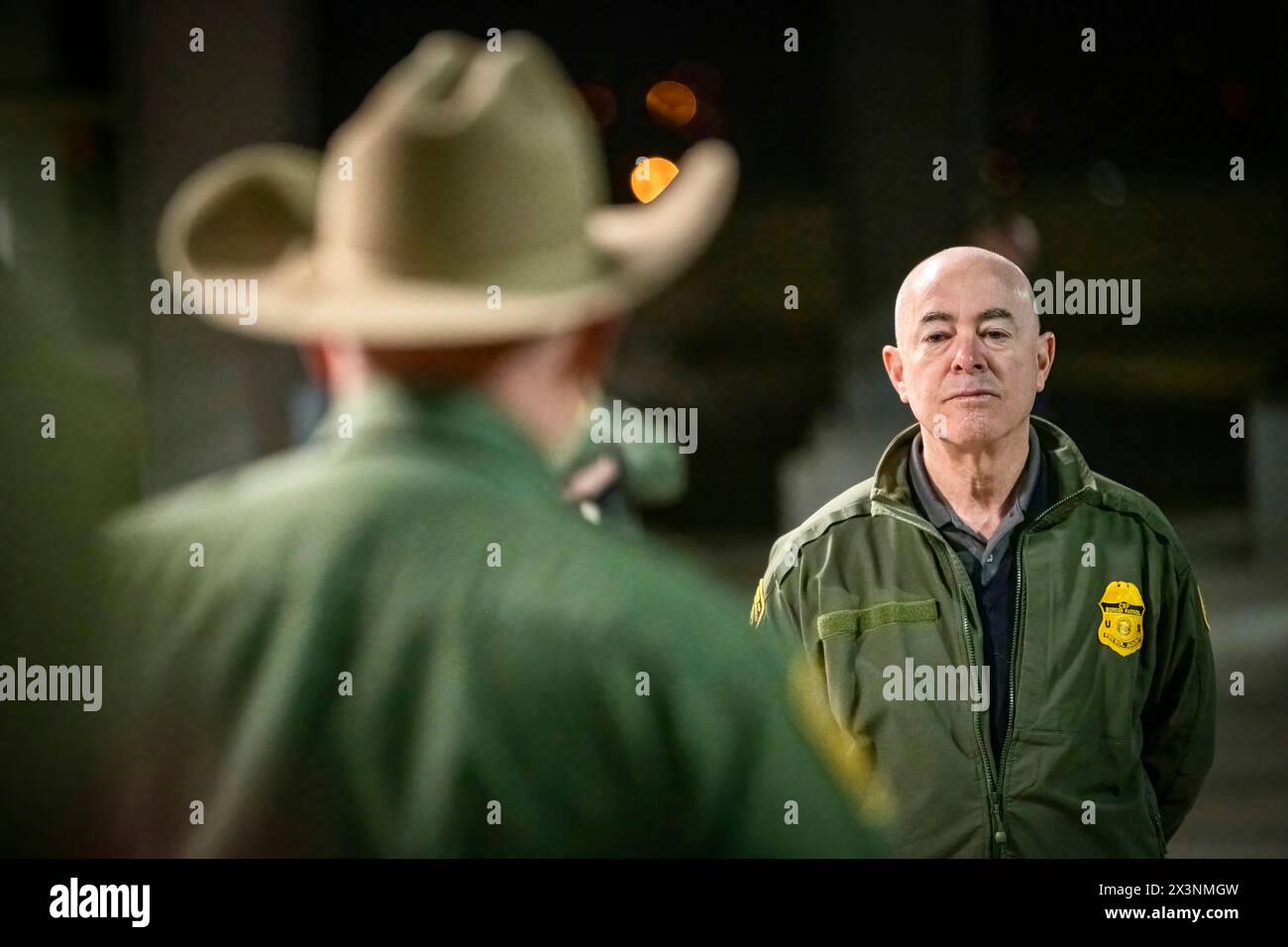 Clint, Texas, États-Unis - janvier 27 2022 : Alejandro Mayorkas, secrétaire du Département de la sécurité intérieure (DHS), rejoint le rassemblement de la patrouille frontalière Clint Banque D'Images