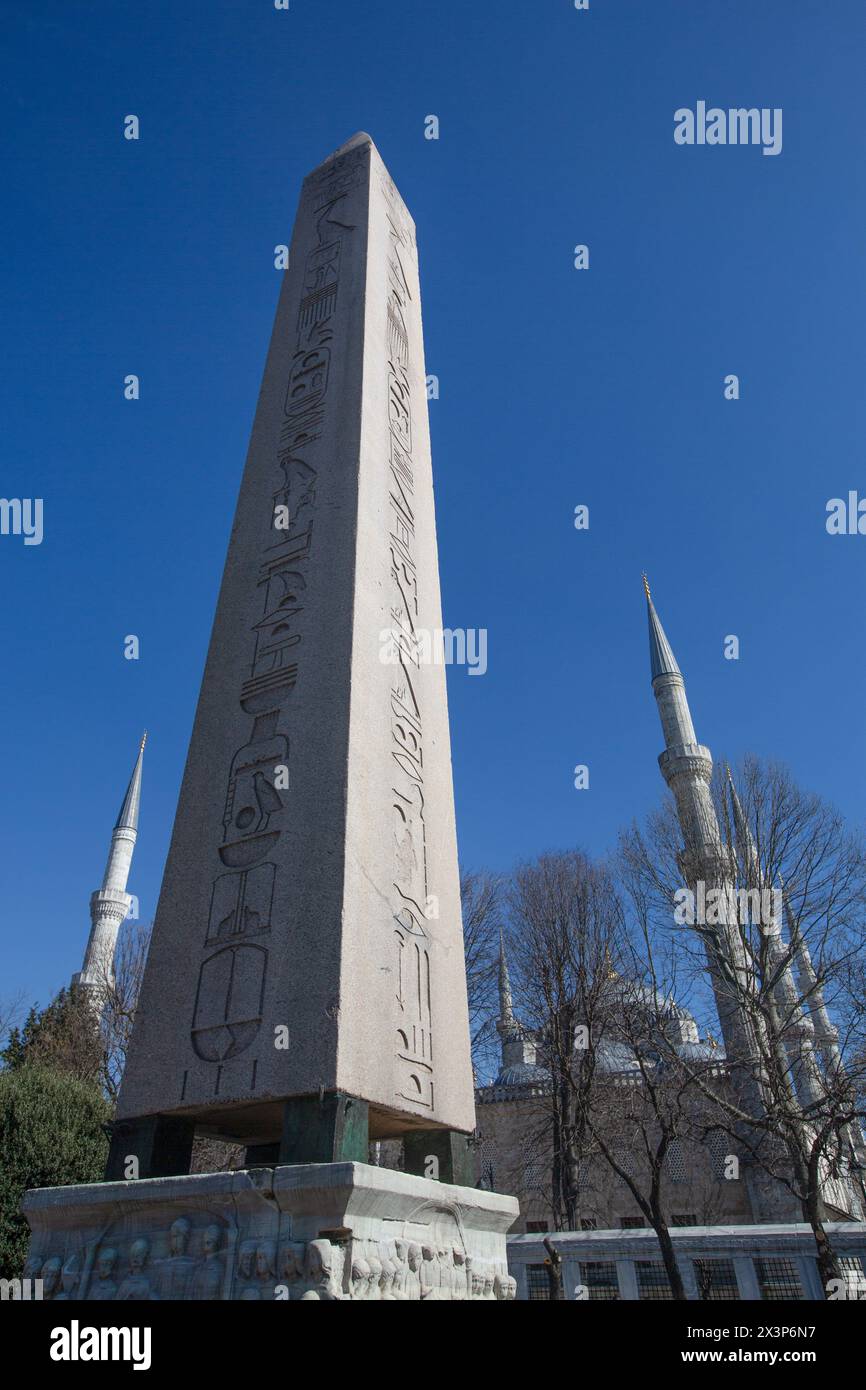 Obélisque de Théodose, Obélisque égyptien antique, hippodrome de Constantinople, site du patrimoine mondial de l'UNESCO, Sultanahmet, Istanbul, Turquie Banque D'Images