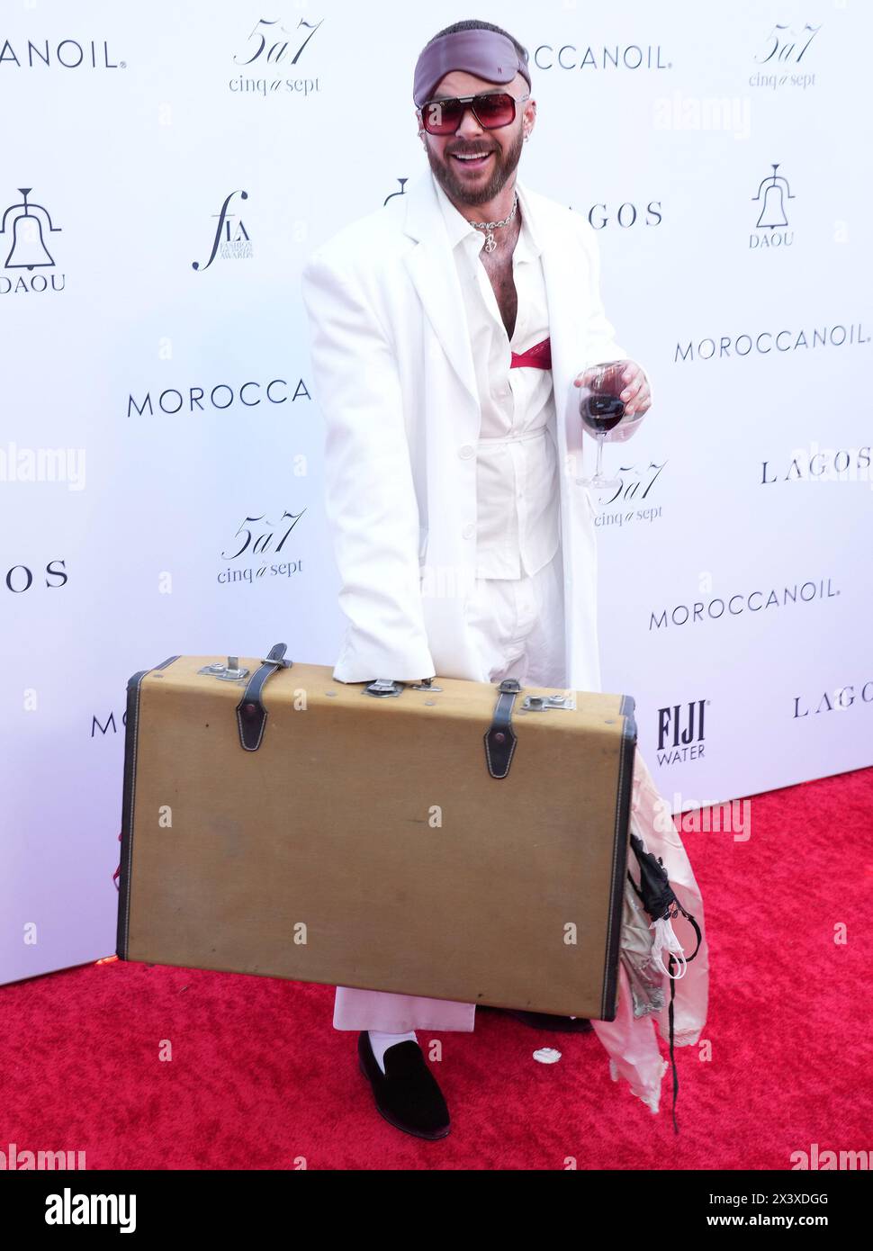 Los Angeles, États-Unis. 28 avril 2024. Brett Alan Nelson arrive au Daily Front Row's 8th Annual Fashion Los Angeles Awards tenus à l'hôtel Beverly Hills à Beverly Hills, CA le dimanche, ?avril 28, 2024. (Photo de Sthanlee B. Mirador/Sipa USA) crédit : Sipa USA/Alamy Live News Banque D'Images