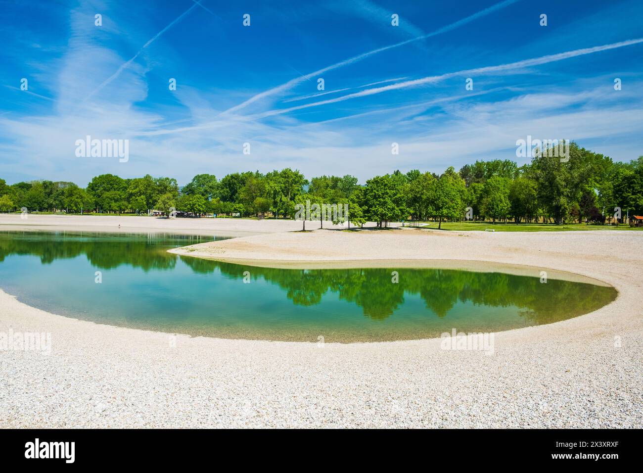 Journée de printemps sur le lac Bundek dans le parc à Zagreb, Croatie Banque D'Images