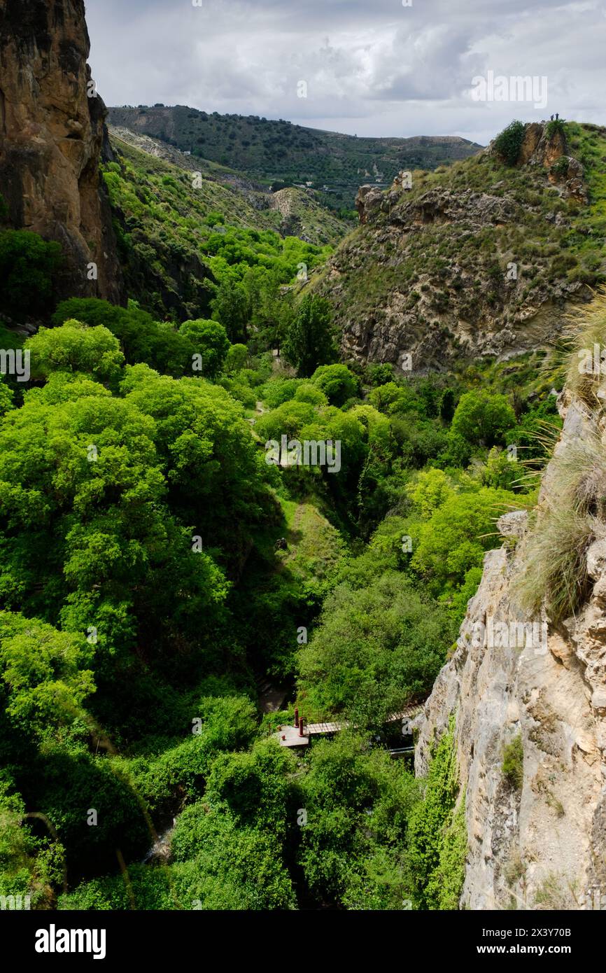 Randonnée Cahorros de Monachil, Grenade, Andalucía, Espagne Banque D'Images