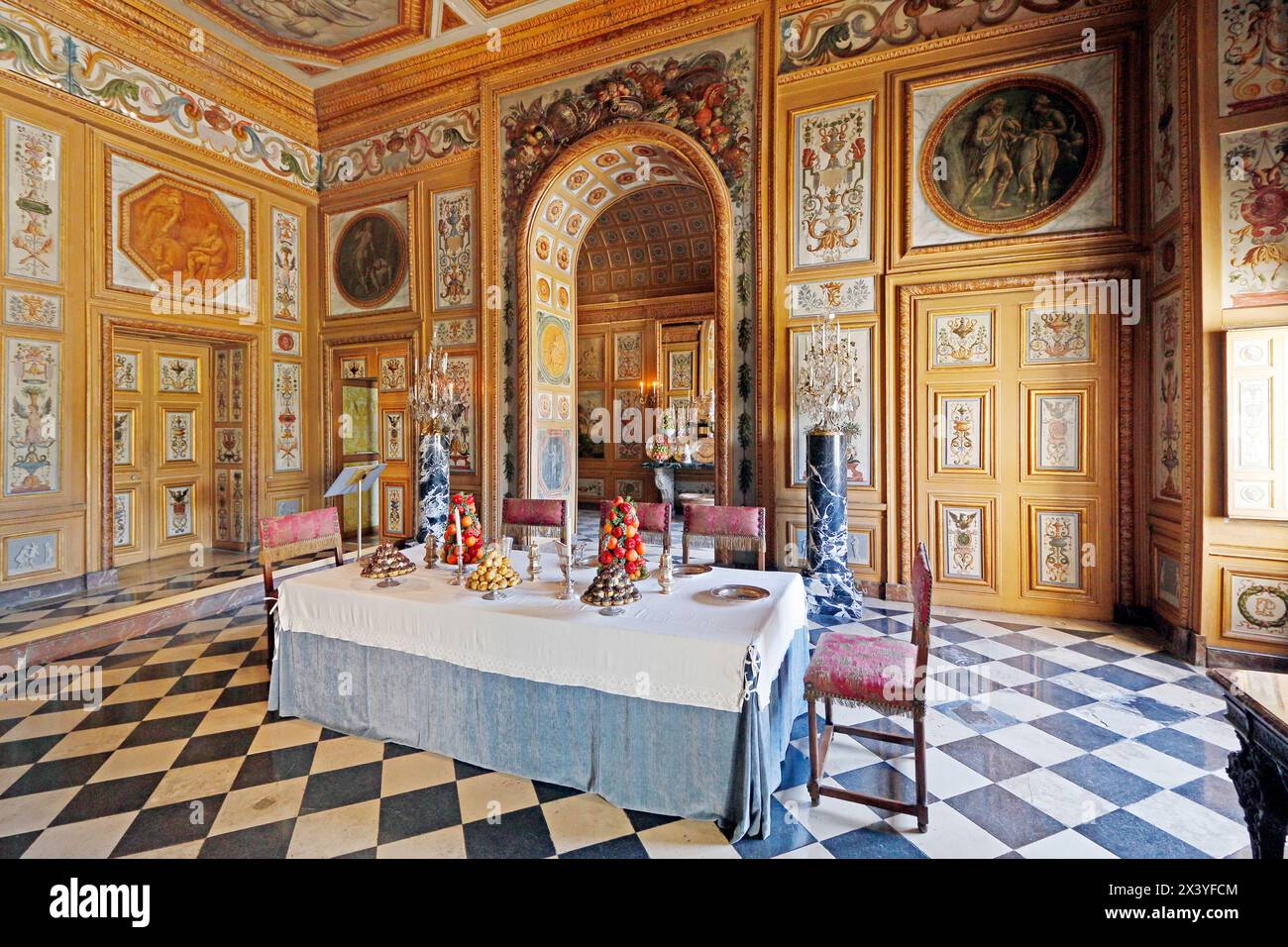 France. Seine et Marne. Vaux le Vicomte. Château de Vaux le Vicomte. La salle des buffets. Banque D'Images