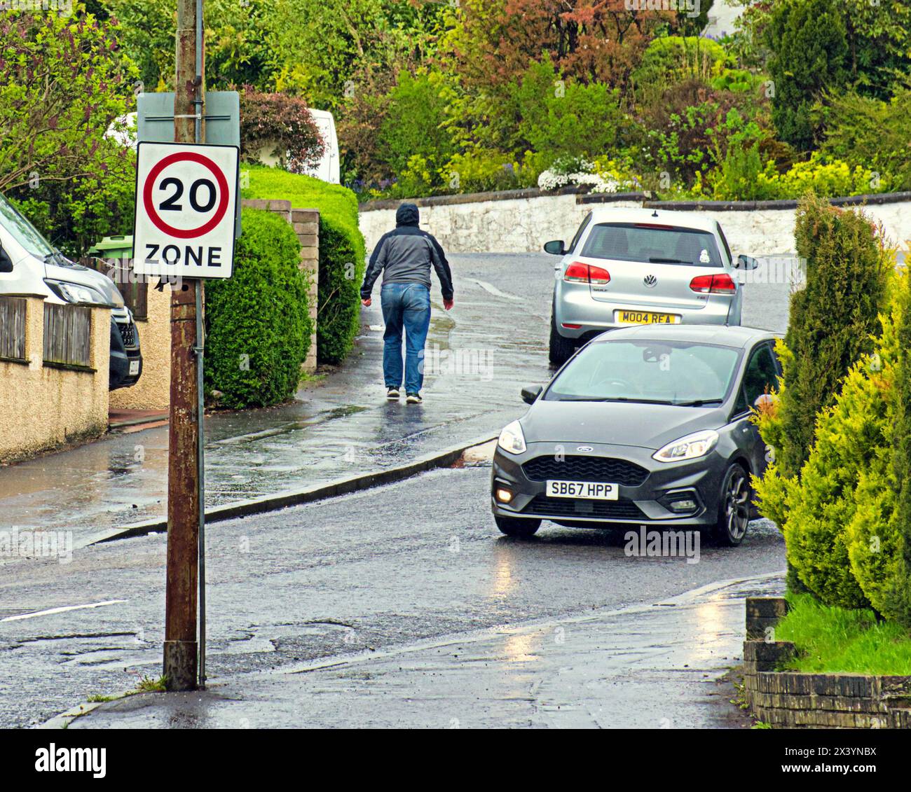 Glasgow, Écosse, Royaume-Uni. 29 avril 2024 : les routes devraient avoir la limite de vitesse fixée à 20 mph dans la ville en raison d'un pic récent dans les routes de décès à réduire pour créer des rues plus sûres. Crédit Gerard Ferry /Alamy Live News Banque D'Images