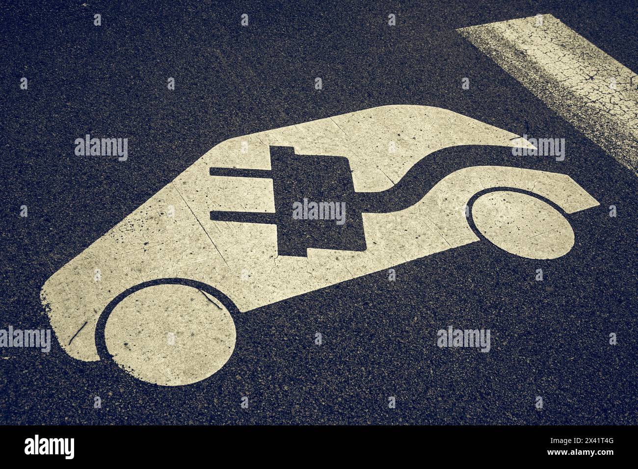 Zone de charge pour voiture électrique. Banque D'Images