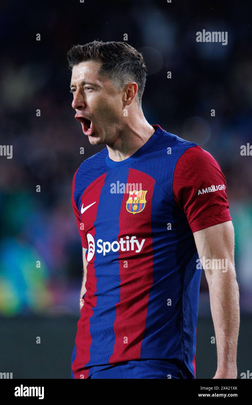 Barcelone, Espagne. 29 avril 2024. Lewandowski célèbre après avoir marqué un but lors du match LaLiga EA Sports entre le FC Barcelone et le Valencia CF aux Estadi Olimpic Lluis Companys à Barcelone, en Espagne. Crédit : Christian Bertrand/Alamy Live News Banque D'Images