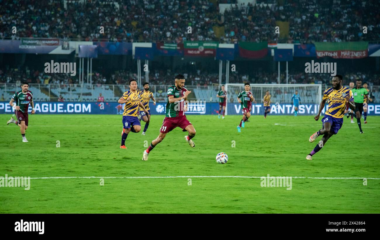 Kolkata, Bengale occidental, Inde. 29 avril 2024. Mohunbagan Super Giants (MBSG) de Kolkata bat l'Odisha FC par 2-0 pour atteindre la 1ième finale ISL le 28 avril 2024 au stade Salt Lake de Kolkata. Les buteurs sont Jasson Cummings et Sahal Abdul Samad. Manvir Singh de MBSG en action pendant le match. (Crédit image : © Amlan Biswas/Pacific Press via ZUMA Press Wire) USAGE ÉDITORIAL SEULEMENT! Non destiné à UN USAGE commercial ! Banque D'Images