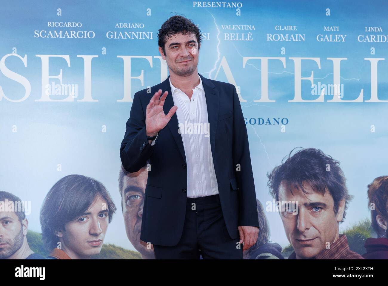 Riccardo Scamarcio lors de la première du film SEI FRATELLI, 29 avril 2024 au Cinéma Barberini, Rome, Italie Banque D'Images