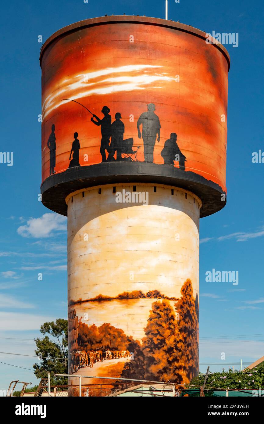 Water Tower Art par Heesco Khasnaran, Lake Cargellico, NSW, Australie Banque D'Images