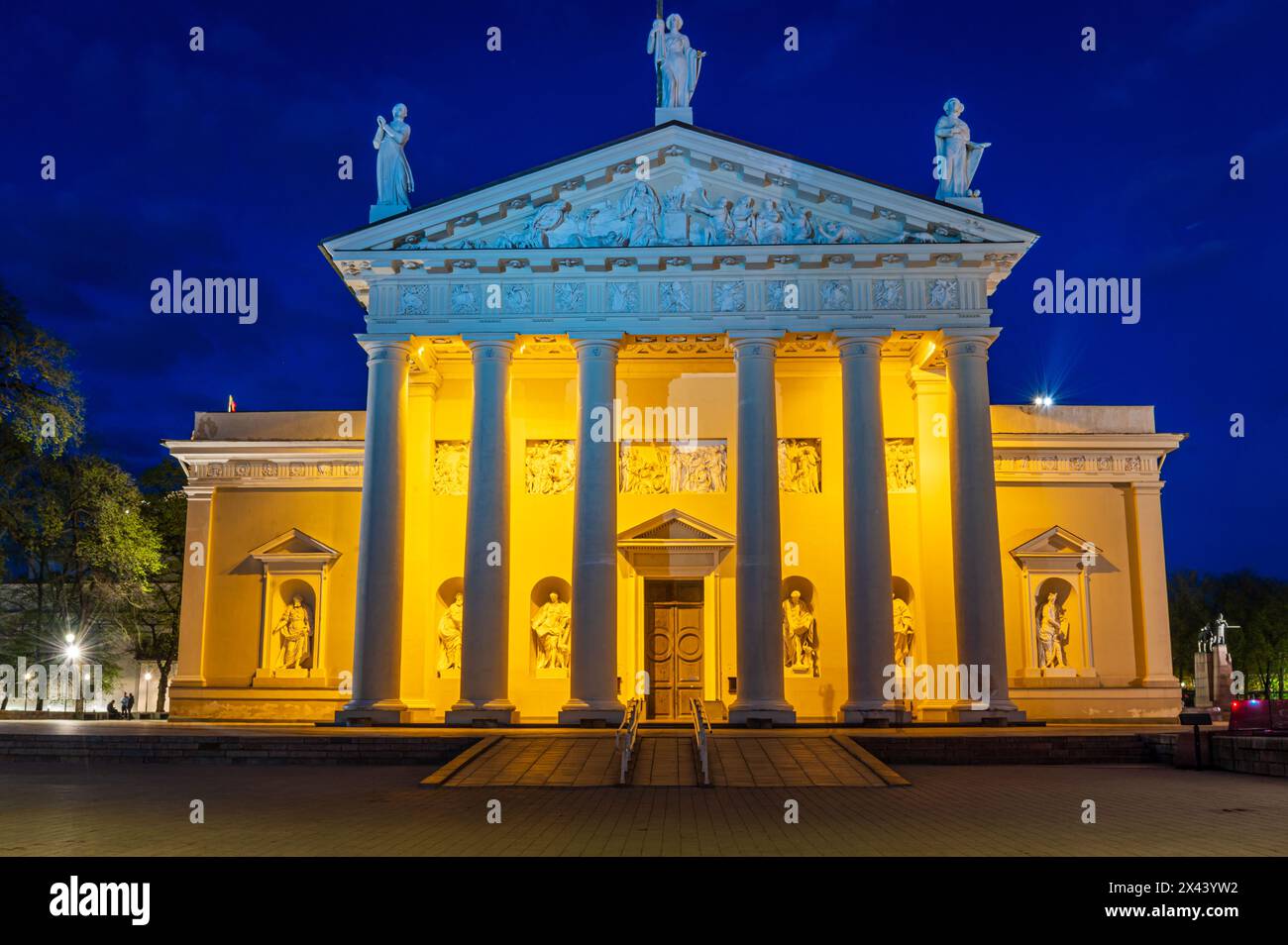 Nuit à la cathédrale de Vilnius, Vilnius, Lituanie Banque D'Images