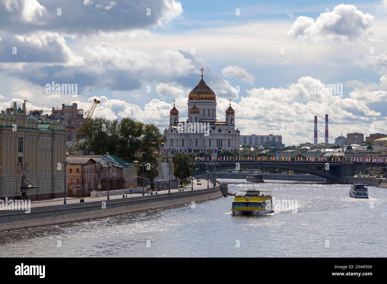 Moscou, Russie - 07 juillet 2018 : la cathédrale du Christ Sauveur est une cathédrale orthodoxe russe sur la rive nord de la rivière Moskva, quelques Hun Banque D'Images