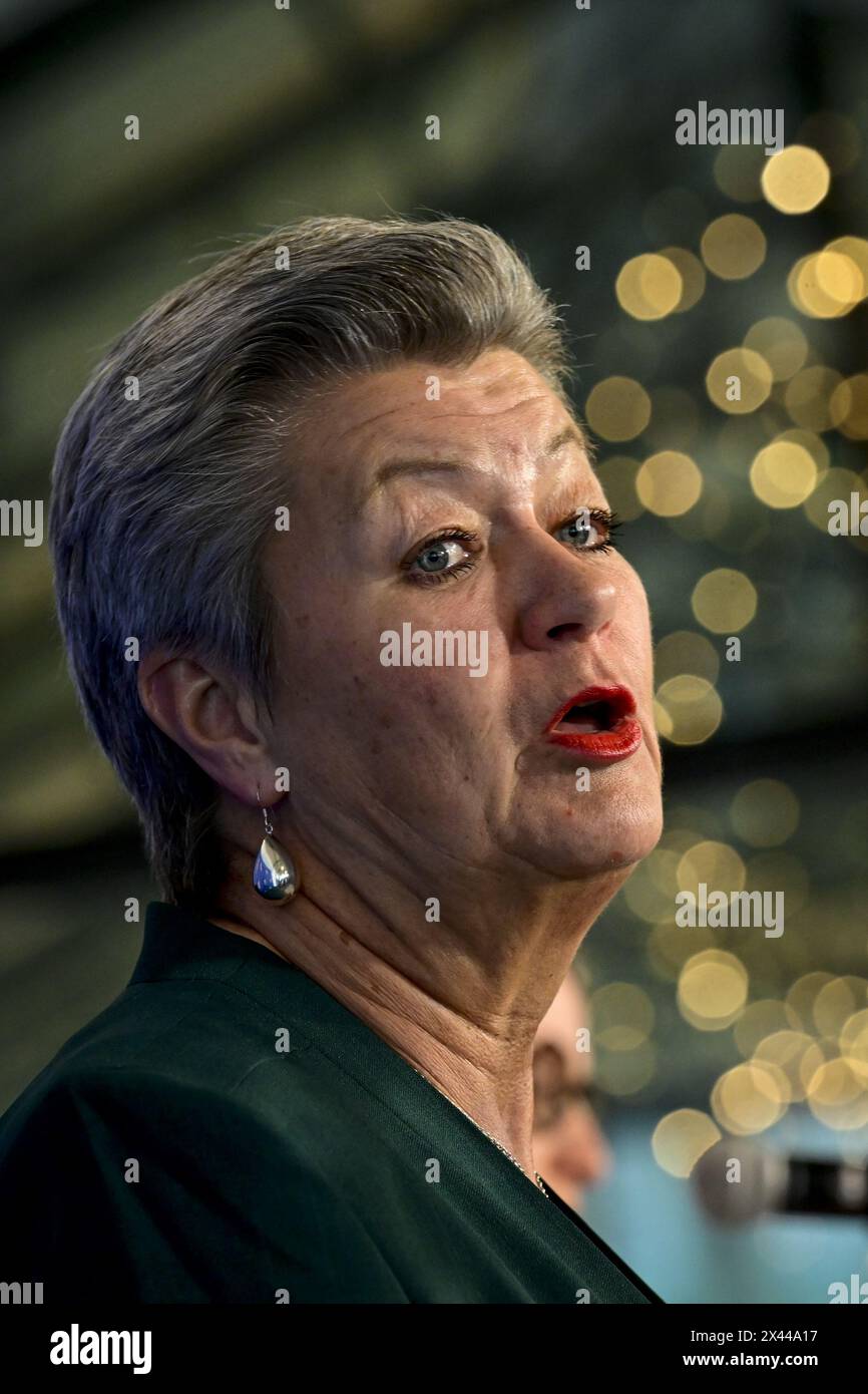 Gand, Belgique. 30 avril 2024. Ylva Johansson, commissaire européenne aux affaires intérieures photographiée lors d’une conférence ministérielle sur la mise en œuvre et l’opérationnalisation du Pacte européen sur l’asile et la migration, à Gand, mardi 30 avril 2024. BELGA PHOTO DIRK WAEM crédit : Belga News Agency/Alamy Live News Banque D'Images
