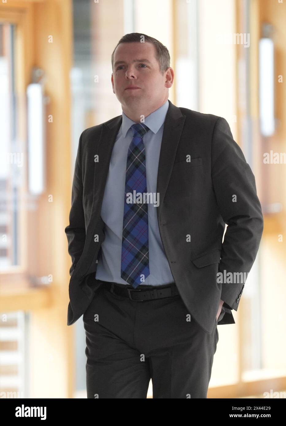 Douglas Ross, chef du parti conservateur écossais, au Parlement écossais à Édimbourg. Le SNP commence la recherche d'un nouveau dirigeant après une journée de drame dans la politique écossaise a vu Humza Yousaf annoncer sa démission de son poste de premier ministre du pays. Date de la photo : mardi 30 avril 2024. Banque D'Images