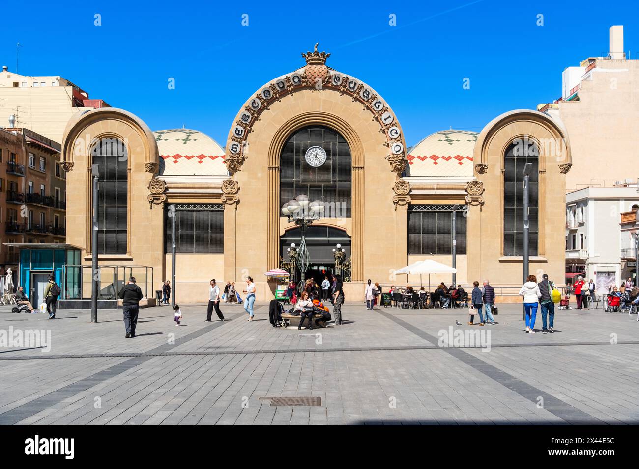 Mercat Central de Tarragona, marché central au soleil à Tarragone, Espagne Banque D'Images