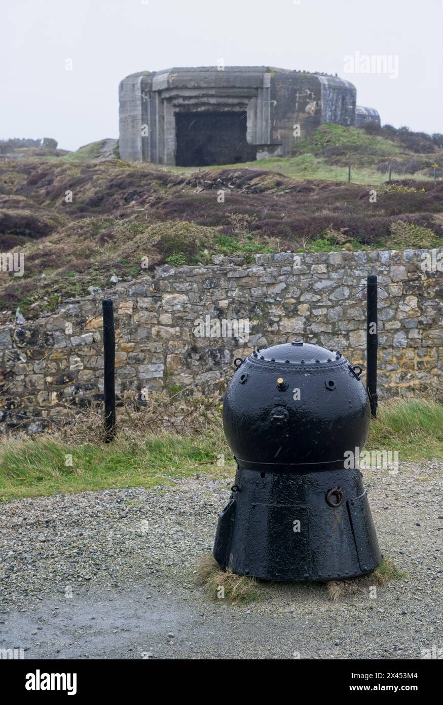 Camaret-sur-mer, France - 5 avril 2024 : Musée commémoratif de la bataille de l'Atlantique. Seconde Guerre mondiale. Botte en U allemande. Jour nuageux. Mise au point sélective Banque D'Images