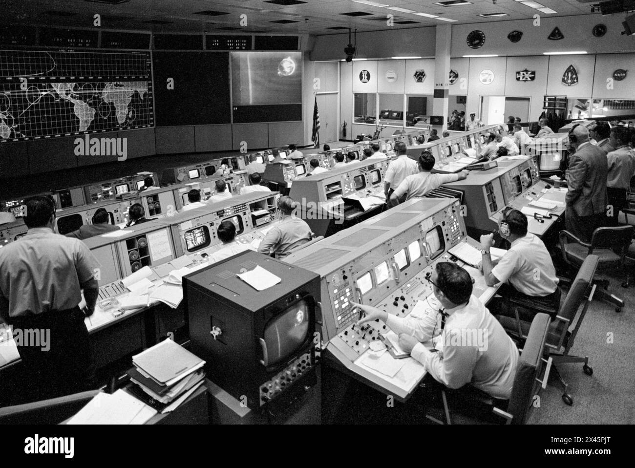 NASA Mission Control Center le premier jour de la mission Apollo 10 en orbite lunaire le 18 mai 1969 Banque D'Images